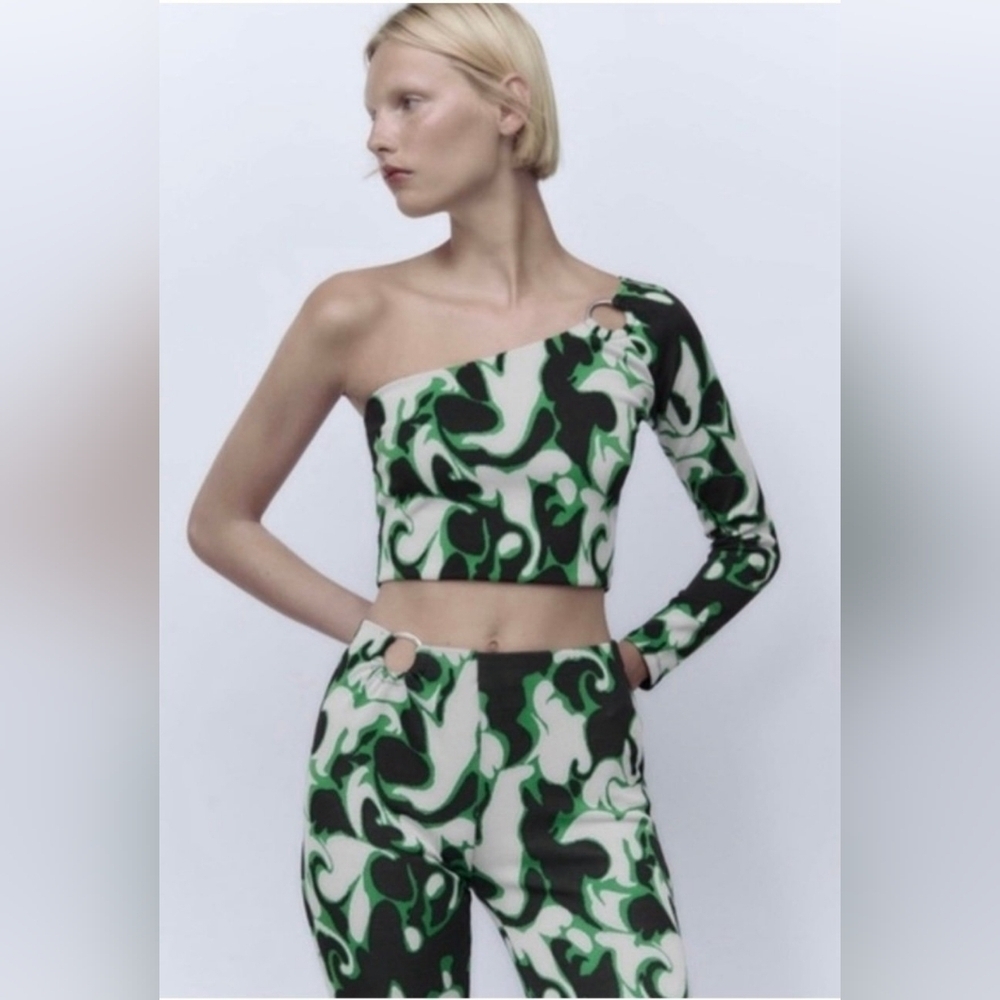 ZARA Asymmetrical Jacquard Sleeveless CROP Top Women Size M Stretch Material